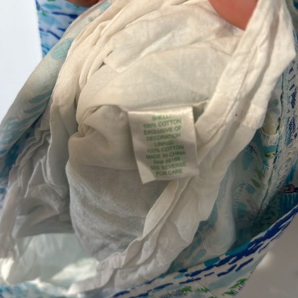 Lilly Pulitzer Worth Shift in High Tide Toile
Size 4 - Picture 9 of 9